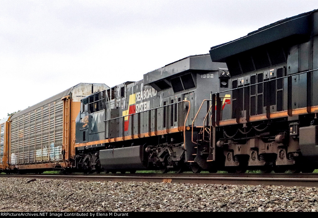 CSX 1982 on M-218